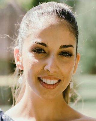 Photo of Emma Prinzi, Psychologist, MA, PsyBA General