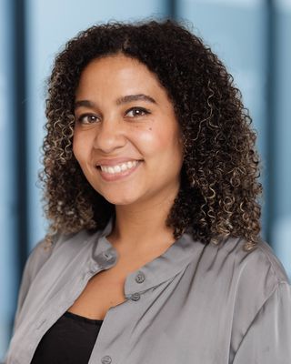 Photo of Veronika Solomon, Psychiatric Nurse Practitioner, PMHNP, MSN, RN, PHN