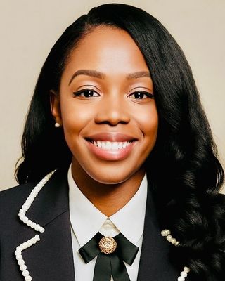 Photo of Dr. Jasmine Warren-Dickerson, Clinical Social Work/Therapist, DSW, LCSW, SIPI