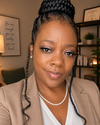 Photo of Bowanna T Pharr, Clinical Social Work/Therapist, MSW, LCSWA