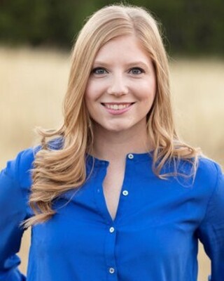 Photo of Courtney Smith, Licensed Professional Counselor in Vancouver, WA