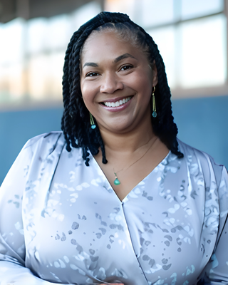 Photo of Alea Holman, Psychologist, LP