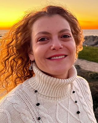 Photo of Deniz Firat, Marriage & Family Therapist Associate, AMFT