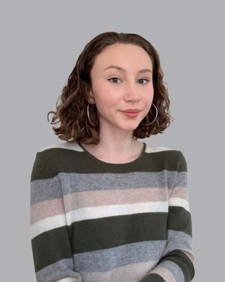 Photo of Sofie Rose Phillips, Clinical Social Work/Therapist, LICSW