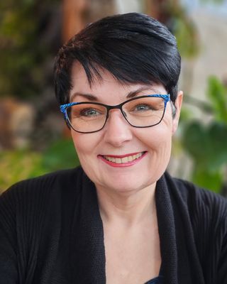 Photo of Loralee Schultz, Registered Psychotherapist (Qualifying), BScPsyc