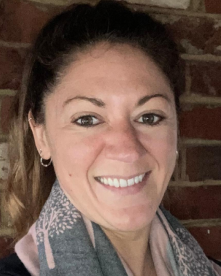 Photo of Stephanie Miller, Psychotherapist, MBACP Accred