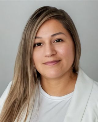 Photo of Flor C. Romero, Pre-Licensed Professional, LSW, MSW