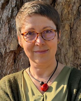 Photo of Kat Booden, Counsellor, MBACP Accred