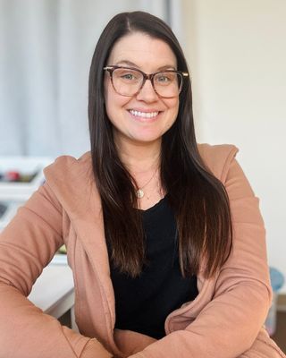 Photo of Caitlin Borges, Clinical Social Work/Therapist, MSW, CSW-PIP