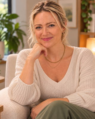 Photo of Dr Deirdre Burns, Psychologist, PhD, HCPC - Clin. Psych.