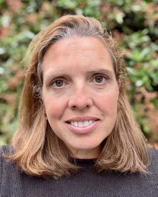 Photo of Louisa Cowan, Psychotherapist, UKCP Trainee