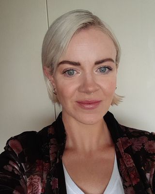 Photo of Roisin Walsh, DCounsPsych, Pre-Accredited Member IACP, Psychotherapist