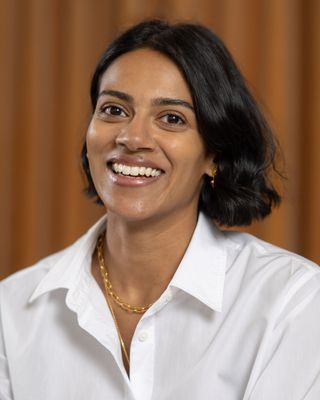 Photo of Dr Pavitra Aran, Psychologist, PhD, PsyBA General
