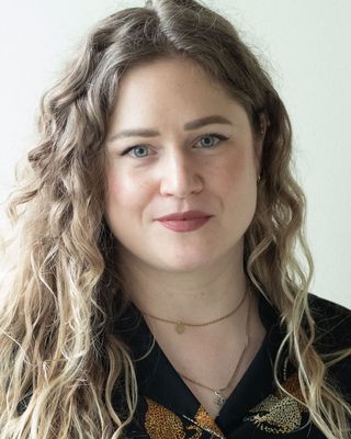 Photo of Jenia Malysh, Psychiatric Nurse Practitioner, DNP, ARNP, PMHNP