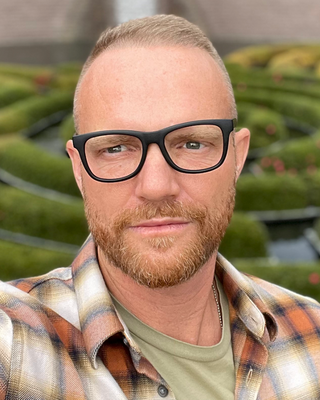 Photo of Jason Burrows, Marriage & Family Therapist Associate, AMFT