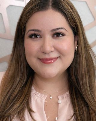 Photo of Ashley Santos - Enduring Oak Counseling & Wellness, Clinical Social Work/Therapist, LCSW, LICSW