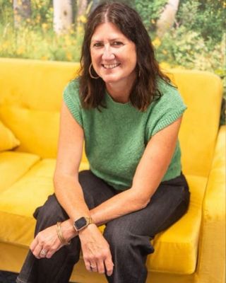 Photo of Lucy Shimmens, Psychotherapist, MSc, MUKCP