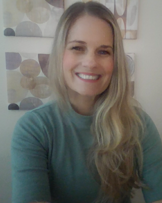 Photo of Jennifer R Hunt, Pre-Licensed Professional, MSW, RCSWI, CAP