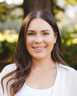 Photo of Ashlyn Acikalin, Marriage & Family Therapist Associate, MA, AMFT, APCC