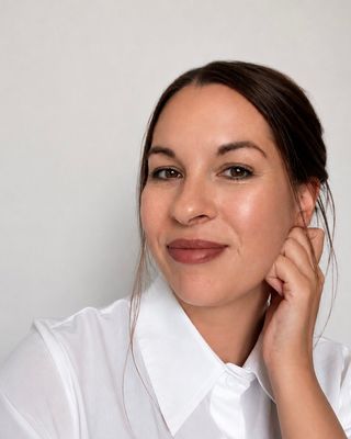 Photo of Leanne Leon, Counsellor, MBACP