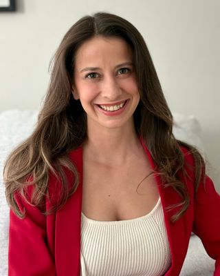 Photo of Sam Muraglia, Pre-Licensed Professional, MSW, PEL
