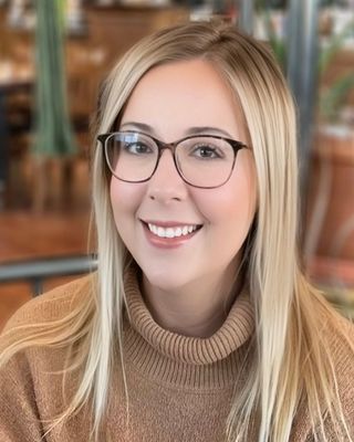 Photo of Holly Montgomery, Psychiatric Nurse Practitioner, MSN, APRN, PMHNP