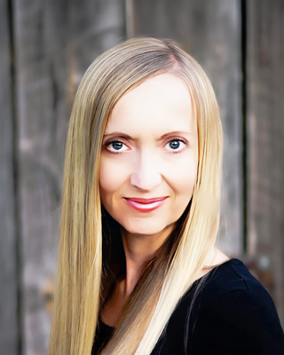 Photo of Sheridan Heinrichs, Licensed Clinical Professional Counselor, LCPC