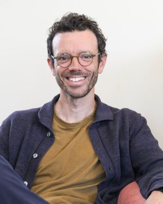 Photo of Dr. Jeremy Steglitz, Psychologist, PhD