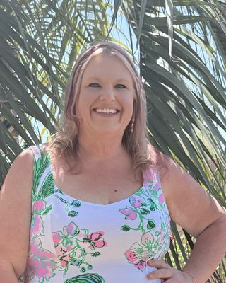 Photo of LaVonne Renno, Licensed Professional Clinical Counselor, LPCC