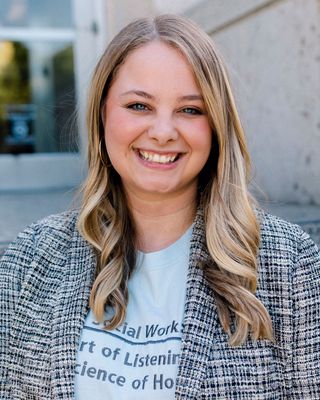 Photo of Courtney Ware, Clinical Social Work/Therapist, LCSW
