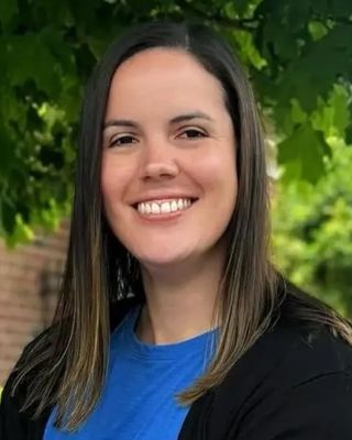 Photo of Elizabeth Manzetti, Counselor, LPCC, NASMCPT, CNC