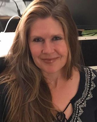Photo of Finuala Flanagan Barrett, Psychotherapist, MBACP