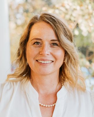 Photo of Jenny Halbgewachs, Counsellor, MAC, CCC