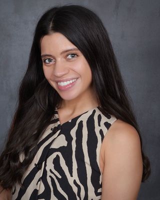 Photo of Mahnee Marie Young, Pre-Licensed Professional, Intern