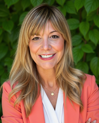 Photo of Lisa Studebaker, Clinical Social Work/Therapist, LCSW