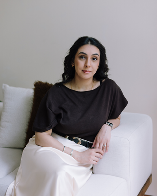 Photo of Harmeen Kaur, Registered Psychotherapist (Qualifying), BA, MA, RP(Q)
