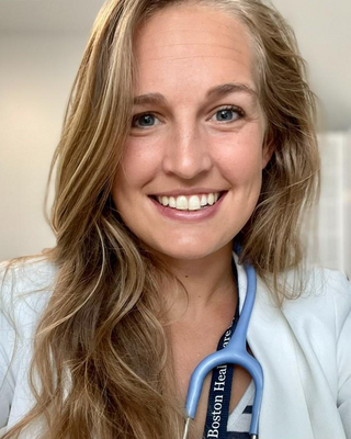 Photo of Sarah Richards, Psychiatric Nurse Practitioner, PMHNP