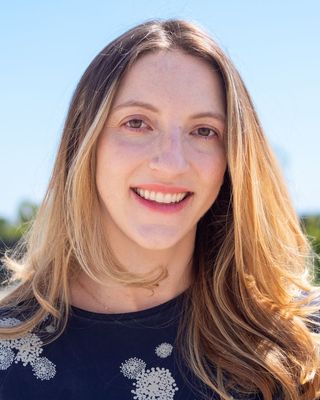 Photo of Caitlin Bergh, Clinical Social Work/Therapist in California