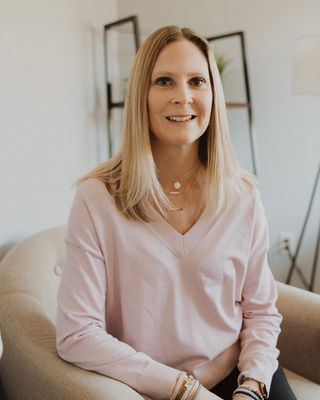 Photo of Jennifer L Wilson, Psychologist, PhD, LP