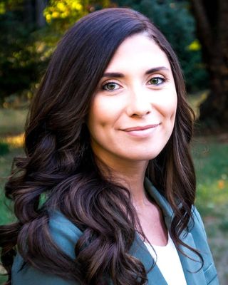 Photo of Nicole Tanaka, Counsellor, MA, RCC, MFT