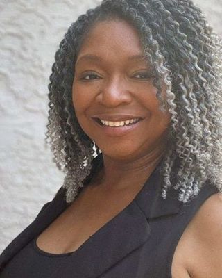 Photo of Ngozichi Nwosu, Clinical Social Work/Therapist, LCSW