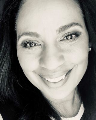Photo of Kelli Washington, Pre-Licensed Professional