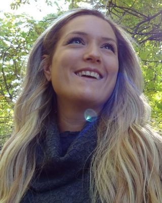 Photo of Mélissa Lafrance, Registered Psychotherapist in Ottawa, ON