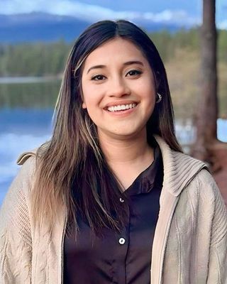 Photo of Alicia Yerena, Marriage & Family Therapist Associate, AMFT
