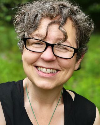 Photo of Lindan Andrews, Clinical Social Work/Therapist, LCSW, CTS, CADC