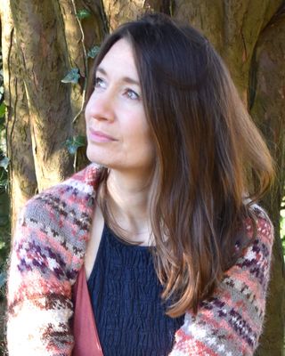 Photo of Naomi Greenwood, Psychotherapist, UKCP Trainee