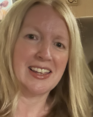 Photo of Tina Treanor, Psychotherapist, MIACP