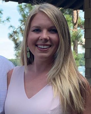 Photo of Caroline Elliott Hill, Marriage & Family Therapist, MS, LMFT