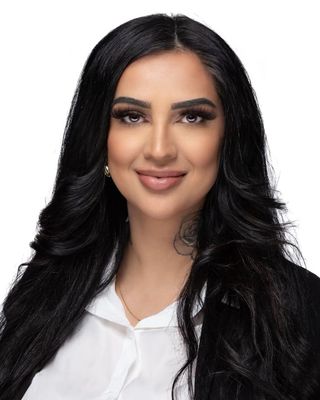 Photo of Edia Emamyar, Registered Psychotherapist (Qualifying), RP