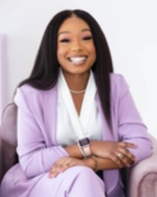 Photo of Der'resha Bastien, Counselor, LMHC